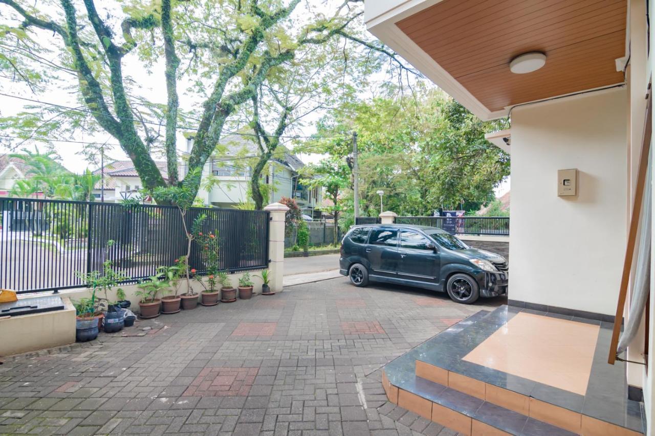Koolkost Near Riau Junction Mall บันดุง ภายนอก รูปภาพ